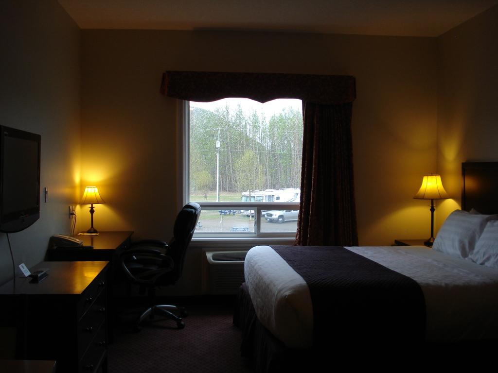 Days Inn By Wyndham Chetwynd Exteriér fotografie